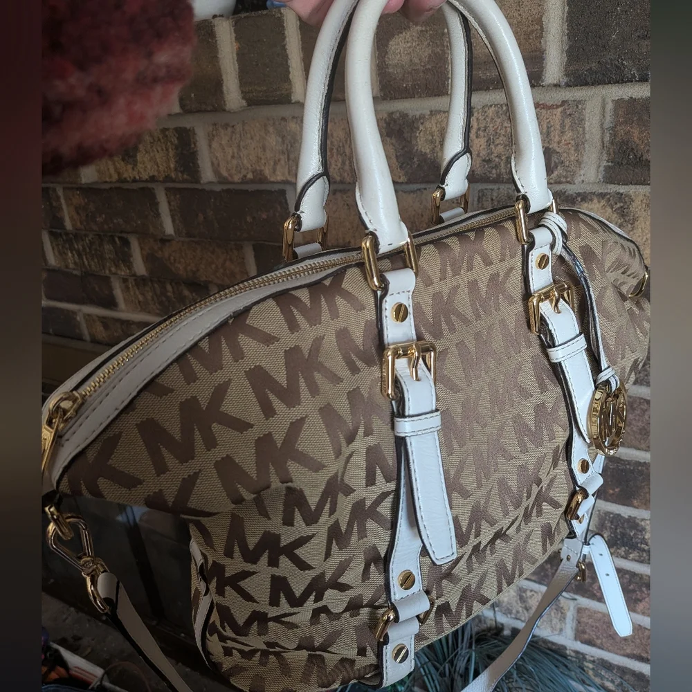 Michael Kors Bedford Signature Satchel Tan Monogram/White trim